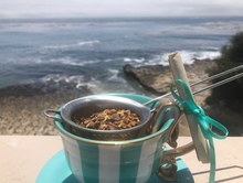 Load image into Gallery viewer, Enlighten Me...® Tea:  'Redwood Rush' Natural High CHAI (Gift tin with inspirational secret scroll messages on 'DREAM BIG' theme)
