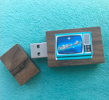 Load image into Gallery viewer, Wooden USB Flash Drive Memory stick 16GB - (incl Bonus content: 'Secrets of Success')
